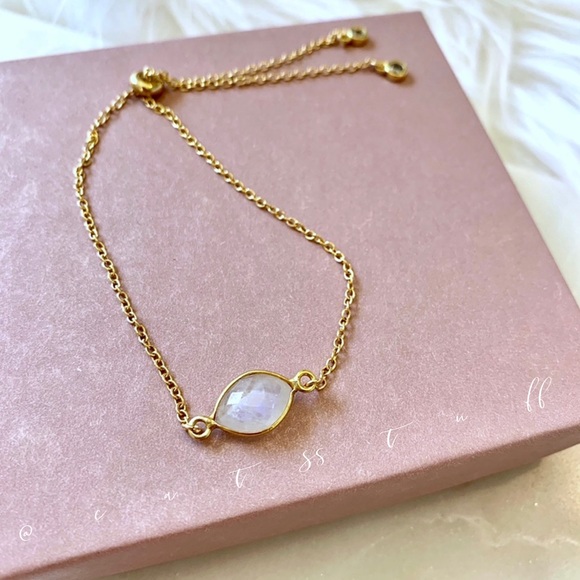 Rainbow Moonstone Bracelet - Picture 3 of 6